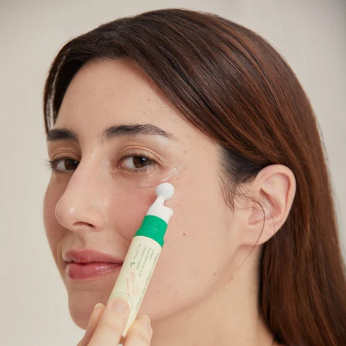 کرم دور چشم اکسیس وای در حجم ۷میل